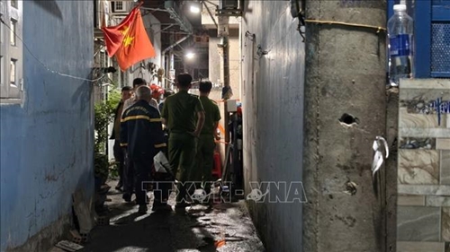 Hỏa hoạn nghiêm trọng, ba mẹ con tử vong